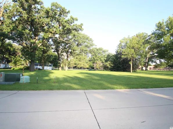 1252 N Kentucky Ave Lot 1, Mason City, IA 50401