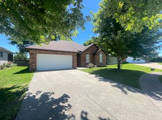 730 S Mahn Ave, Springfield, MO 65802