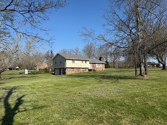 3rd image of 7102 Westview Blvd