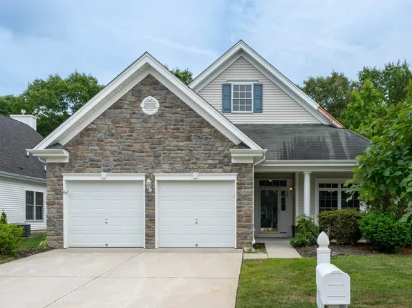 120 Snowdrop Rd, Egg Harbor Township, NJ 08234