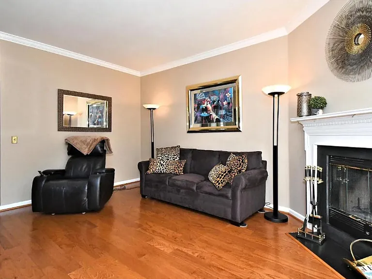 235 Pinecrest Ln — Photo 9
