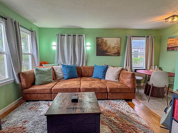 5th image of 524 Avenue F