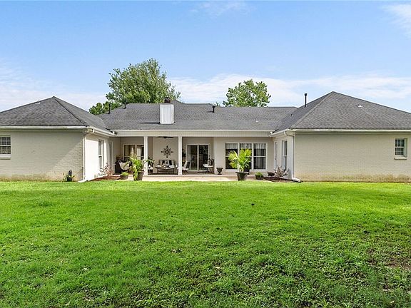 4th image of 6031 Grey Cir