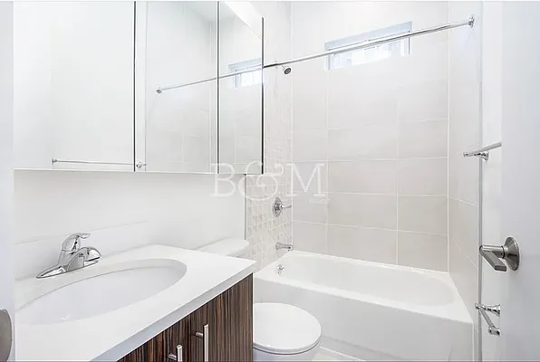 Rented by Brick&Mortar | media 17