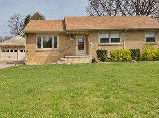 1109 Fairlawn Rd, Saint Joseph, MI 49085
