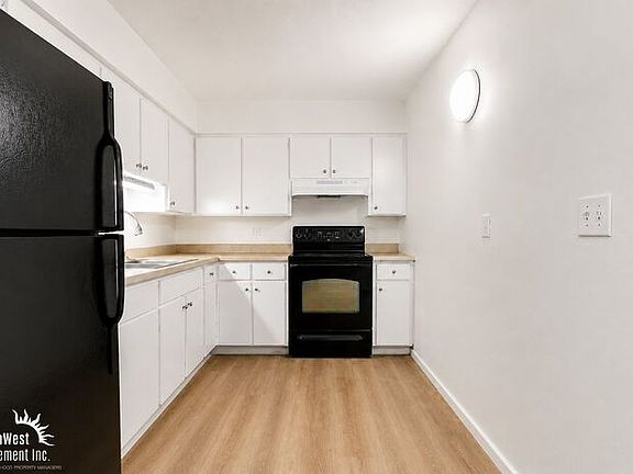 5th image of 2041 W Berridge Ln APT 1