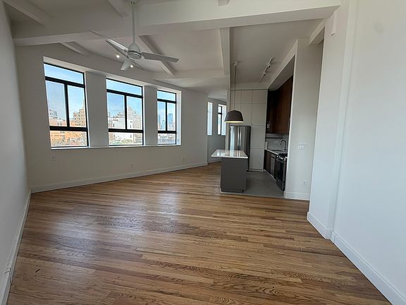 5th image of 2 Cornelia St APT 706