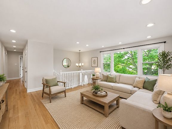 2nd image of 7534 163rd St
