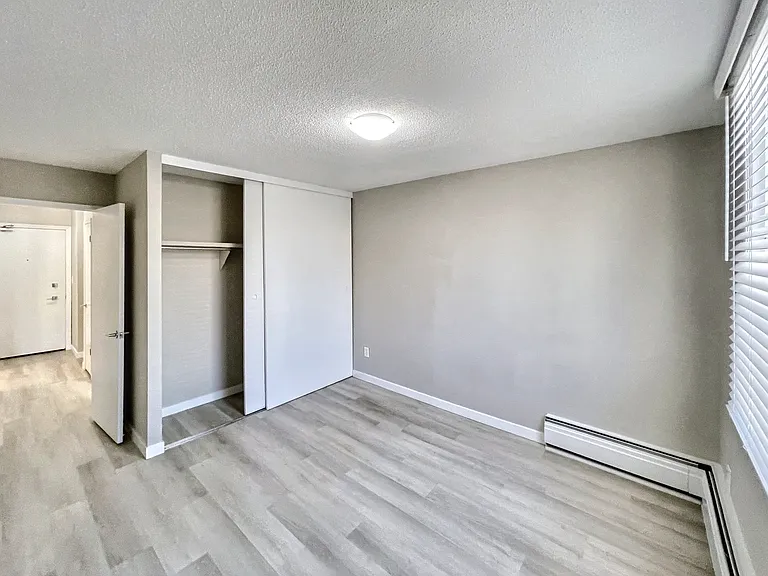824 13th Ave SW — Photo 15