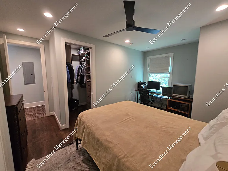 28 Bass St SE — Photo 16