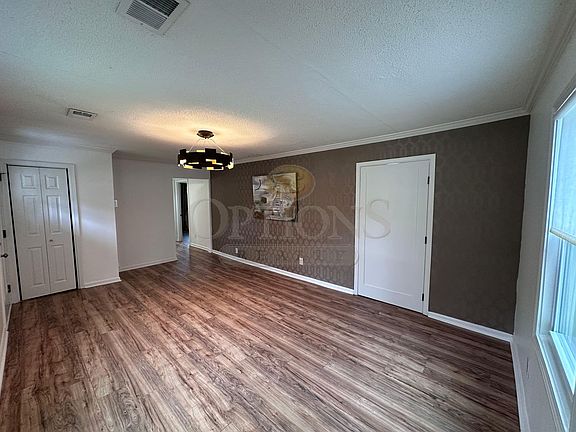 3rd image of 1251 Elizabeth Ave SW