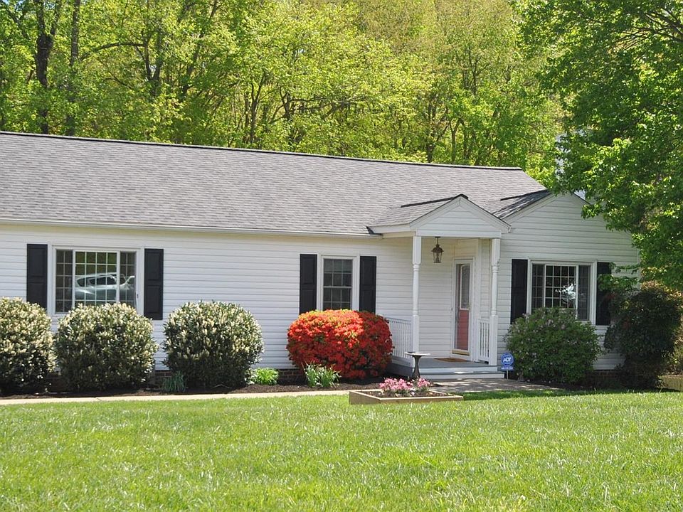1st image of 106 Whispering Pines Ct