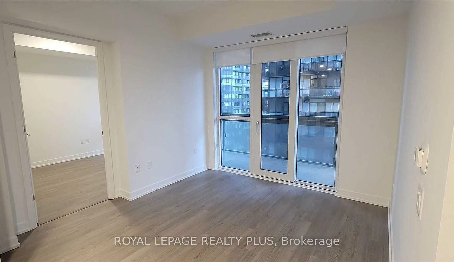 E2 Condos — Photo 4