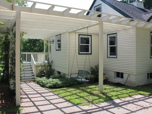 16 E Stillwater Rd, Newton, NJ 07860