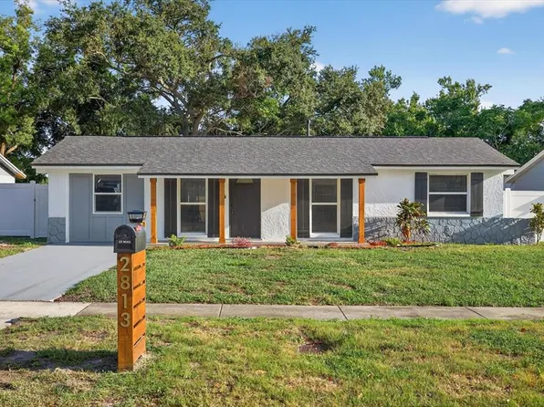 2813 Candlewood St, Clearwater, FL 33759