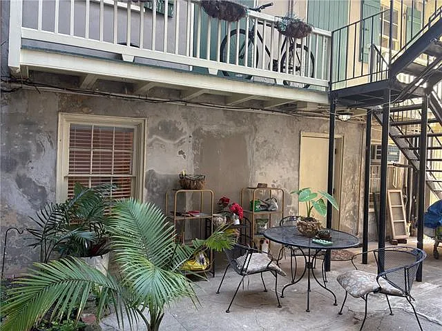 Building Photo - 734 Orleans Ave #D