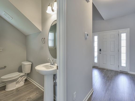 5th image of 212 Eusa Cantrell Ln