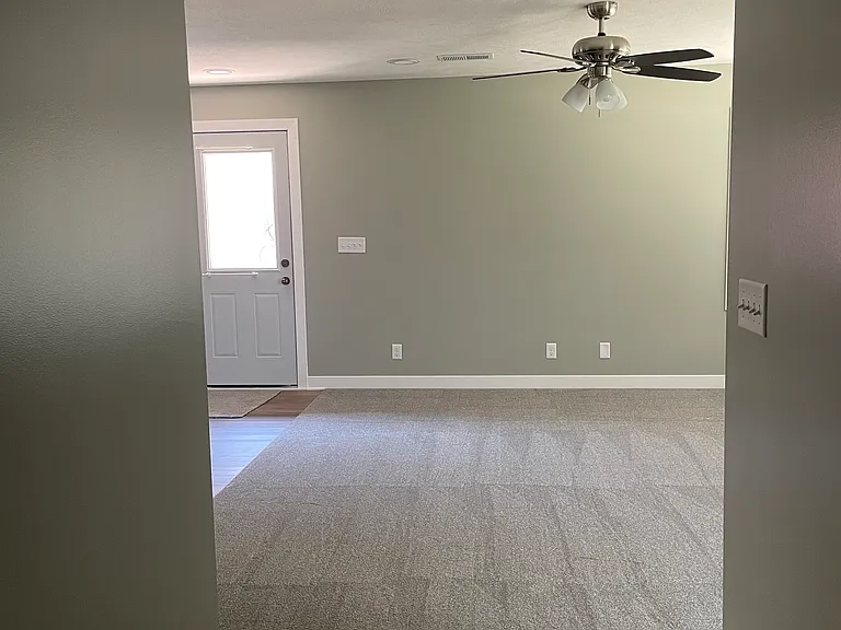 4551 Meredeth St — Photo 11