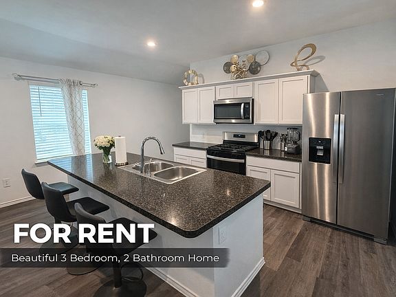 Kitchen with all appliances included