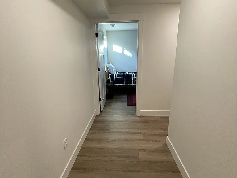 2233 Jefferson Ave #4 — Photo 30