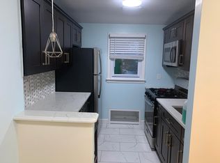 926 2nd Ave #1, Franklin Square, NY 11010