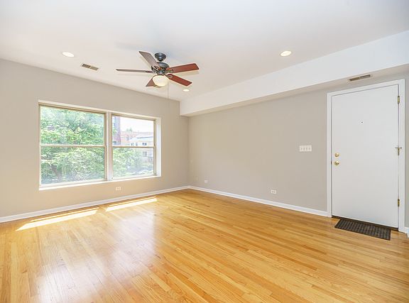 3rd image of 1312 W Leland Ave Unit 2