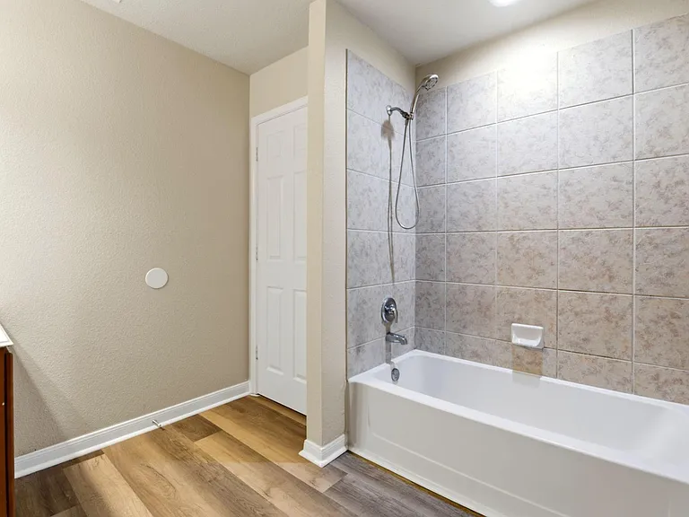 1230 Grassy View Dr — Photo 36