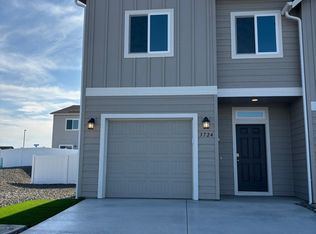 3724 S Roosevelt St, Kennewick, WA 99338