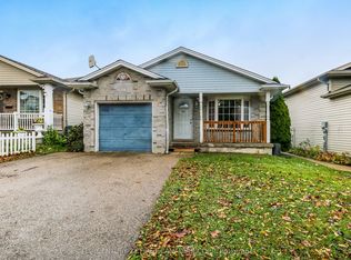 1082 Farnsborough Cres, London, ON N5V4Y9