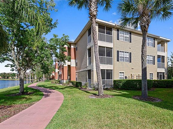 2nd image of 1929 Summer Club Dr APT 307