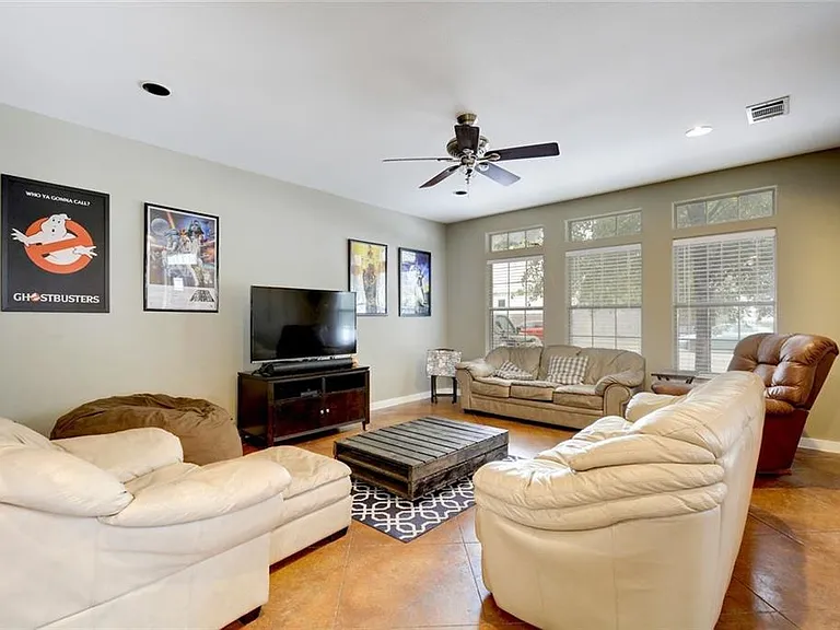 4500 Avenue C #1 — Photo 8