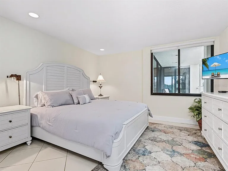 1511 Gulf Of Mexico Dr #201 — Photo 24