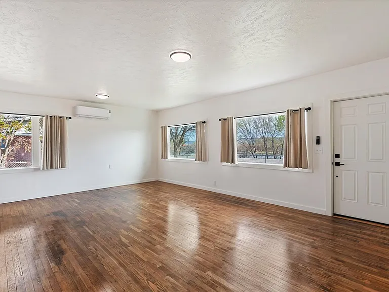 850 Riverside Ave — Photo 10