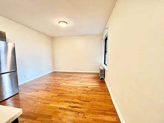 Rented by A&E Real Estate Management | media 8