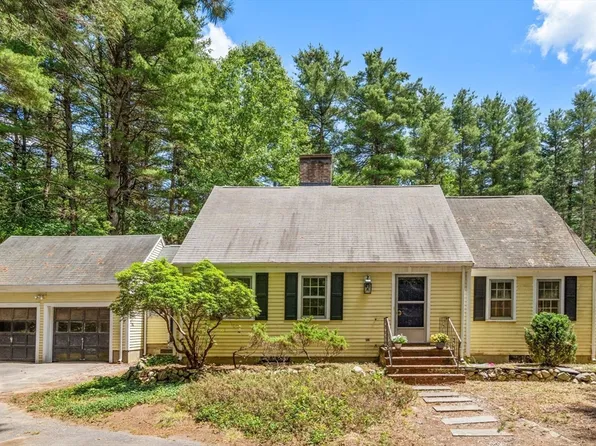 10 Taylor Ln, Dover, MA 02030