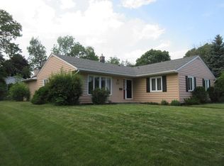 620 Green Tree Rd, Kohler, WI 53044