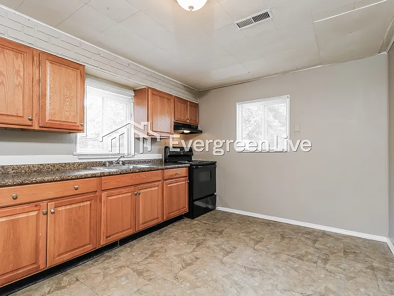 3544 Adie Rd — Photo 5