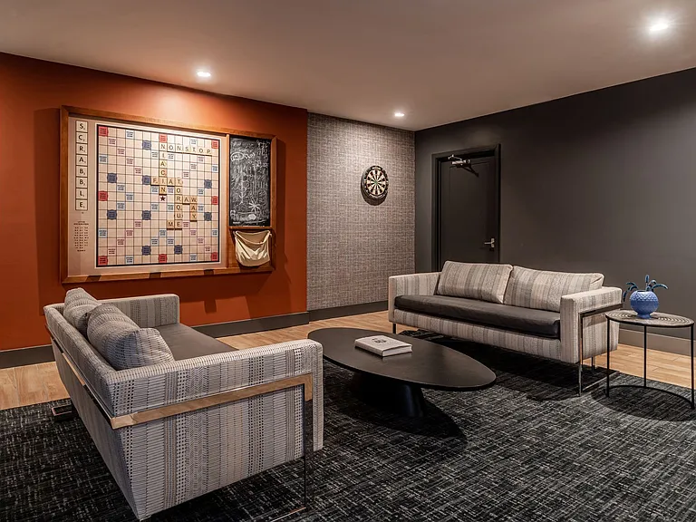 Luxury On Pine — Photo 36