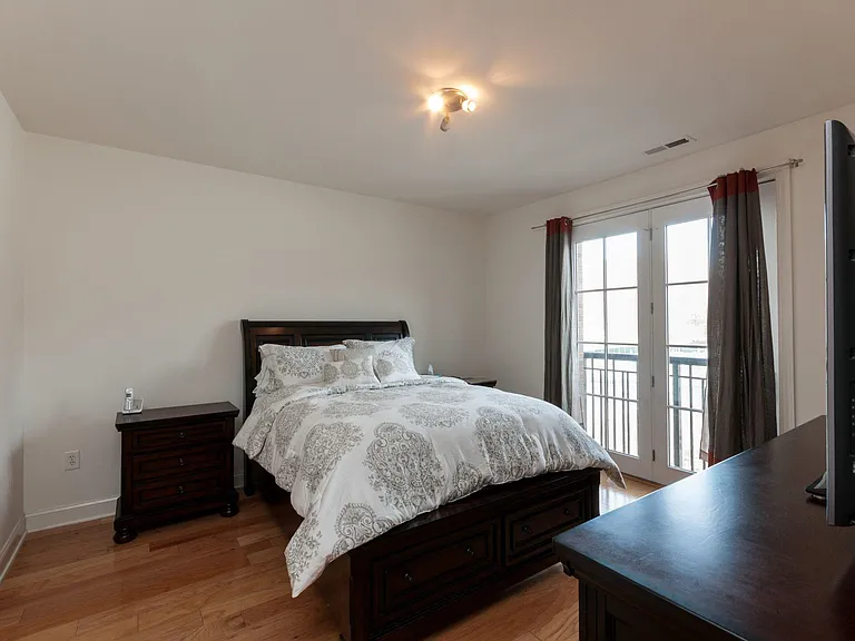 20 Avenue At Port Imperial #324 — Photo 10