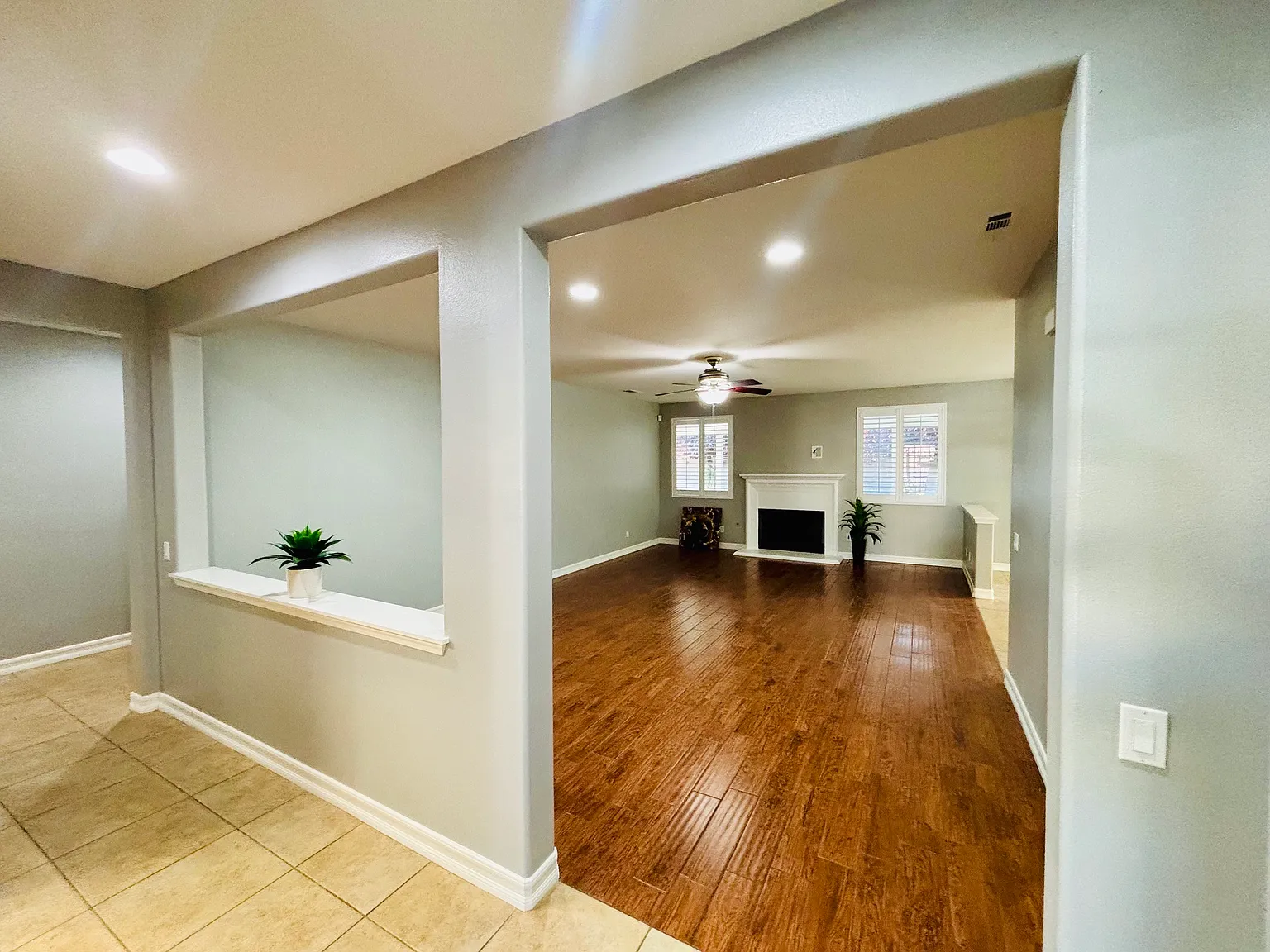 3 bed, 2266 sqft, $3,100 — Photo 4