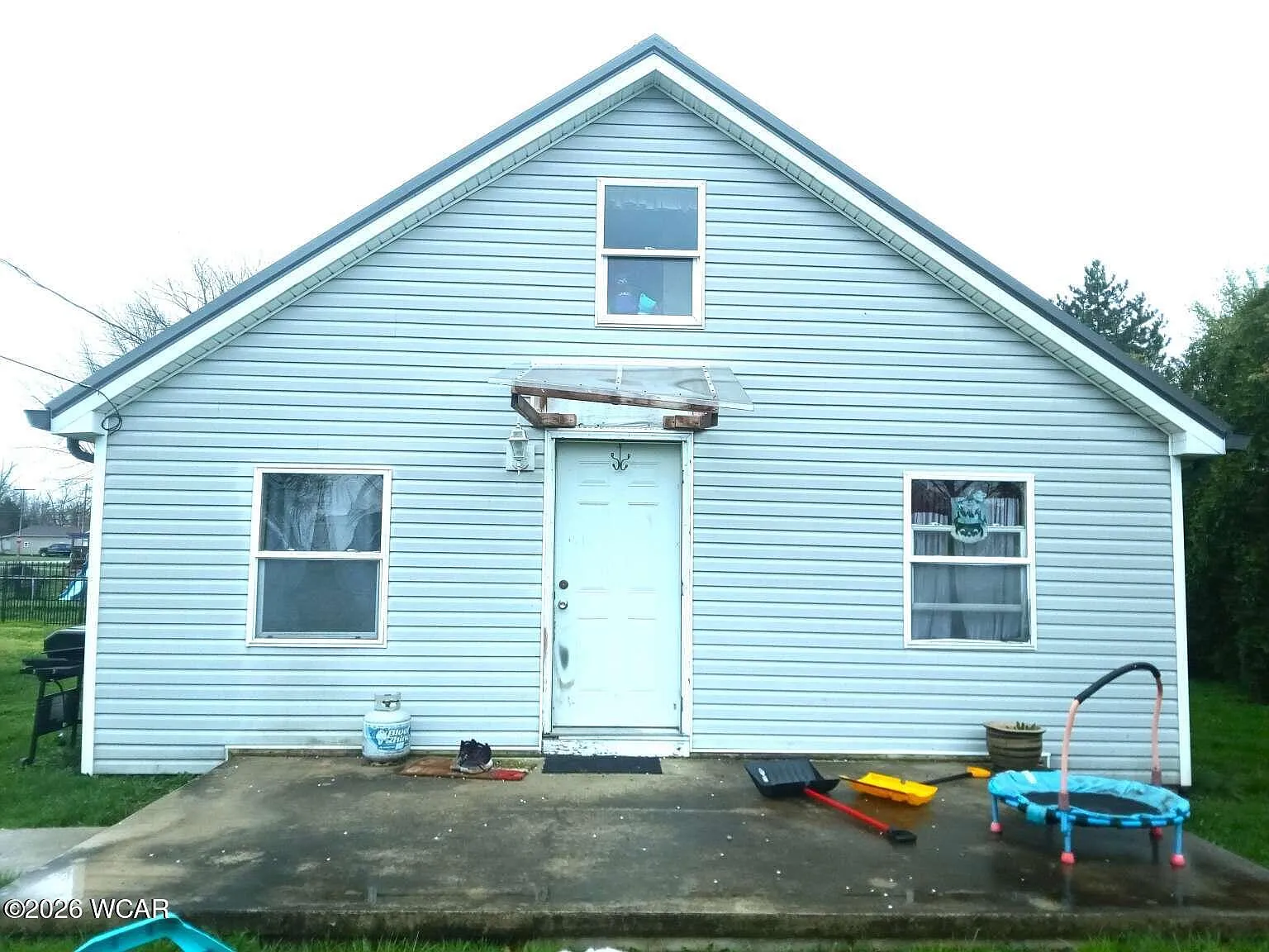 614 E Lane Ave photo 1