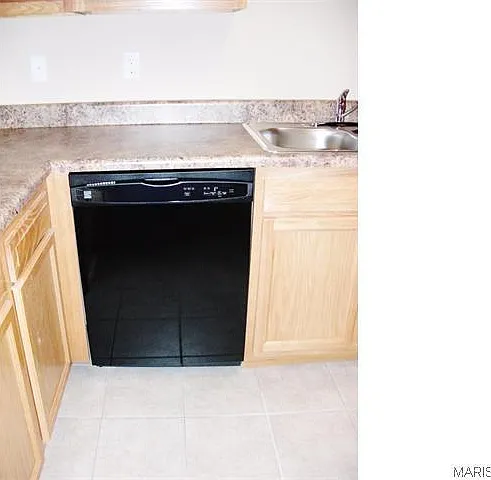 123 Edna St #123-B — Photo 2