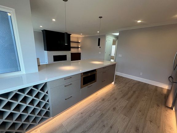 2nd image of 166 10th Ave APT 3