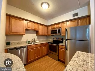 5200 Hilltop Dr APT B13, Brookhaven, PA 19015
