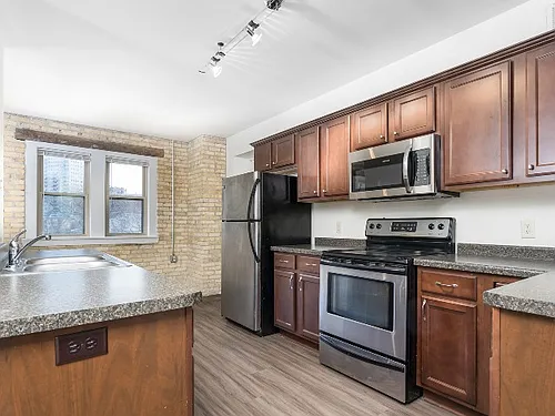 Floor plan 3 Bed / 2 Bath