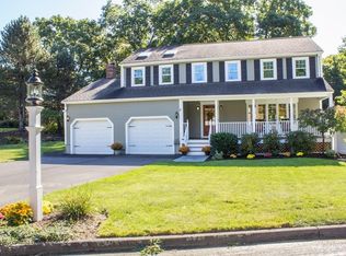 5 Cranmore Rd, Medfield, MA 02052