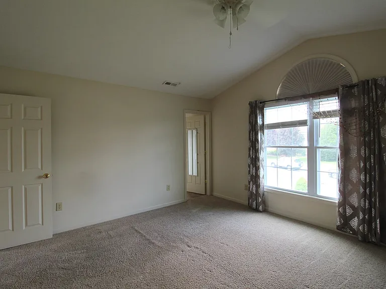 1311 Stonechris Dr — Photo 15