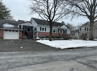 11 Station Rd, Madison, NJ 07940