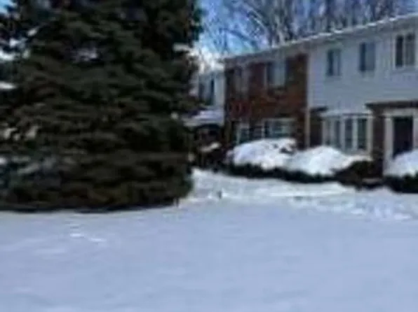 506 Fox Hills Dr S #35, Bloomfield Hills, MI 48304