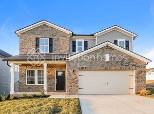 106 Fernbank Ln, Clarksville, TN 37043